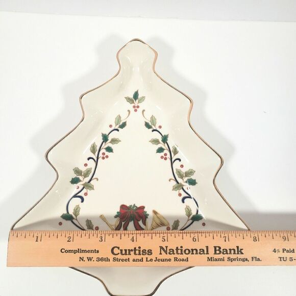 Mikasa Holiday Elegance Christmas Tree Candy Dish Holly Berries FKOO I-203 - Picture 10 of 10